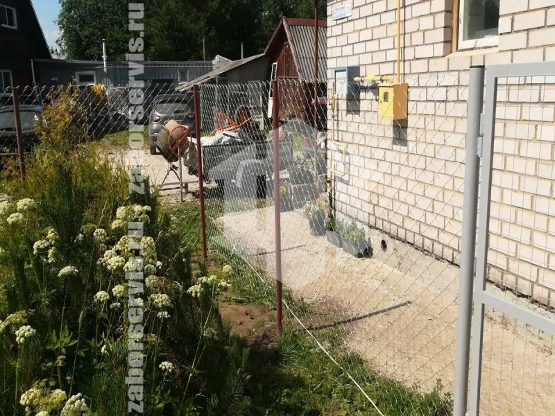 Забор из сетки рабицы в натяг 43 метра
