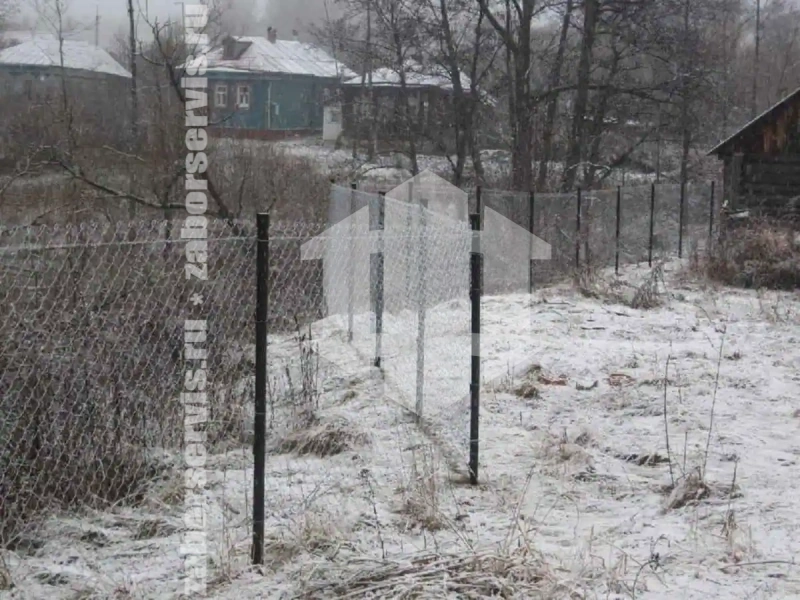 Забор из сетки рабицы в натяг 155 метров