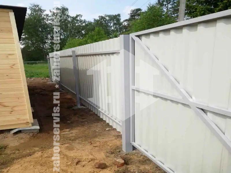 Забор из профнастила красный 85 метров