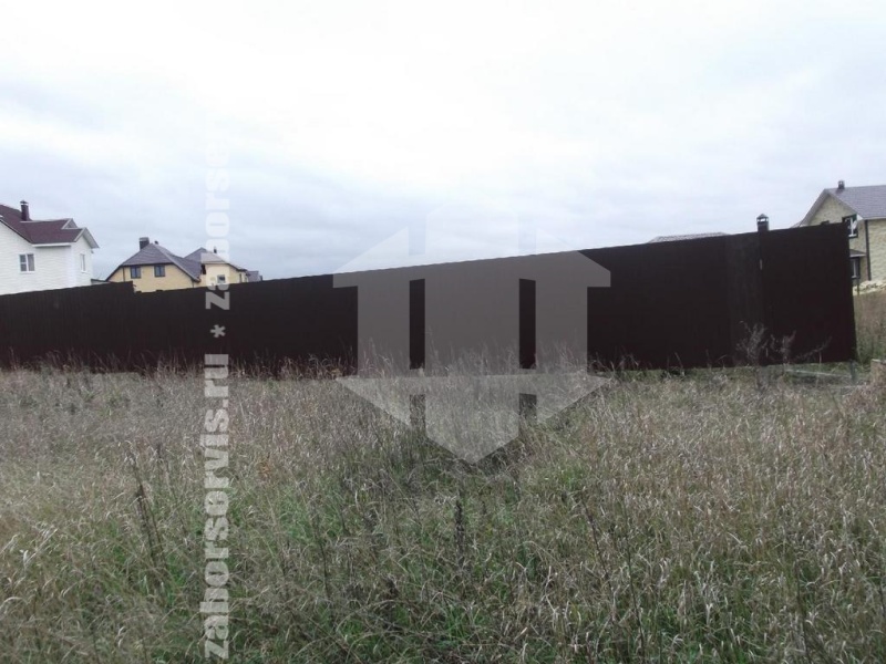 Забор из профнастила с забивными столбами 145 метров