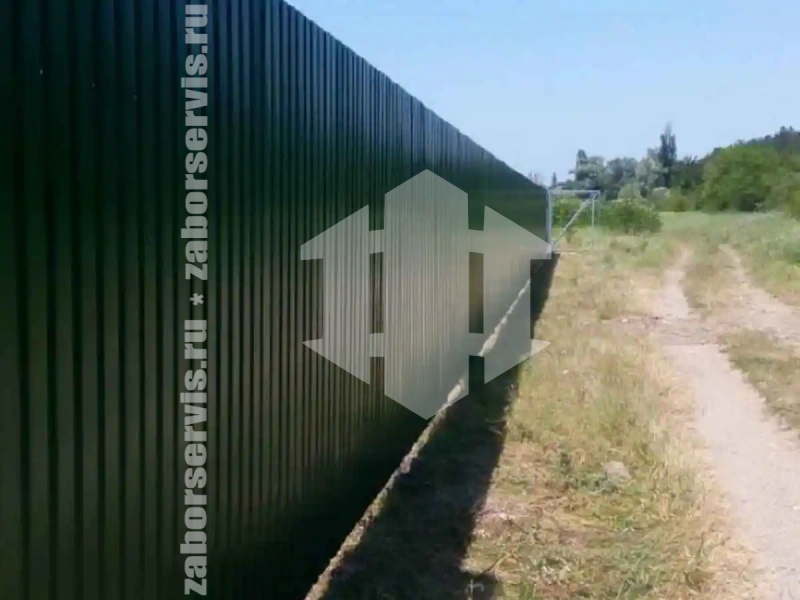 Забор из профнастила 47 метров