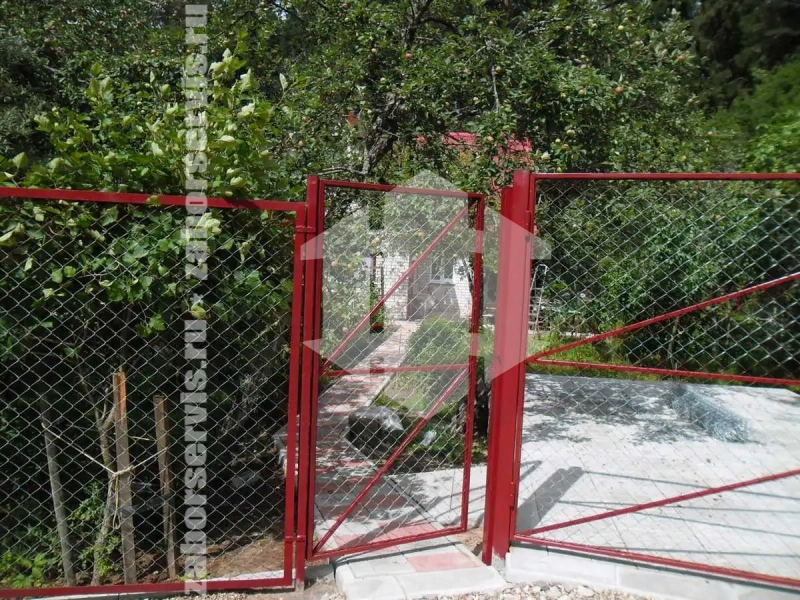 Забор из сетки рабицы в натяг секционный 125 метров