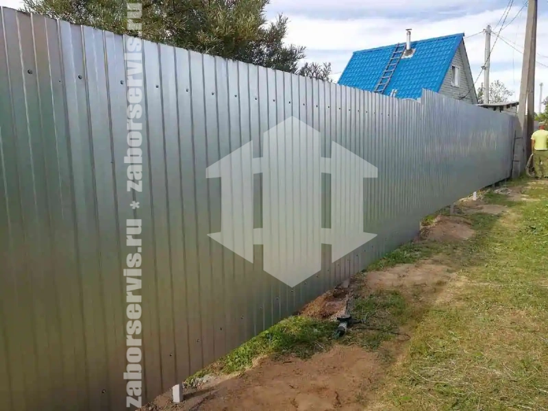 Забор из профнастила оцинкованный 57 метров