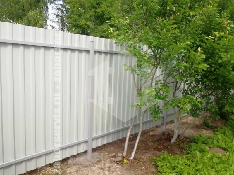 Забор из профнастила с бетонированием столбов 160 метров