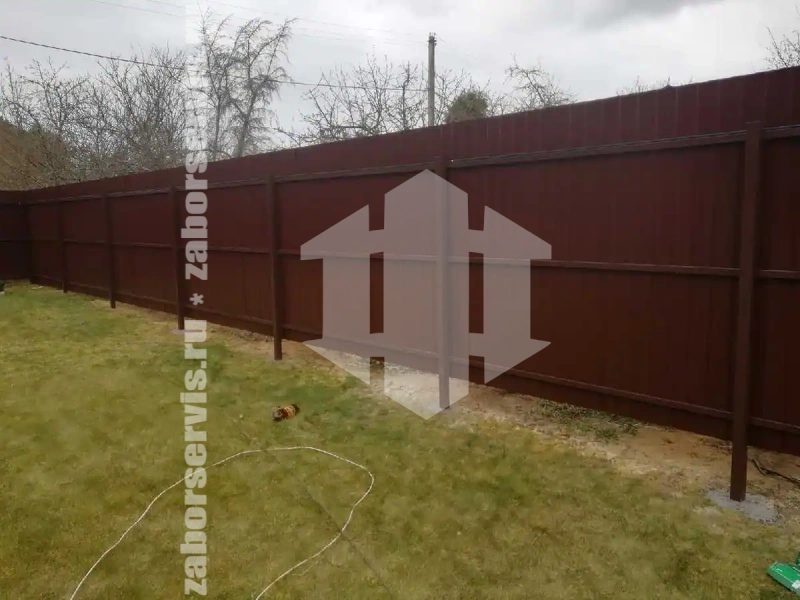 Забор из профнастила с бетонированием столбов 50 метров