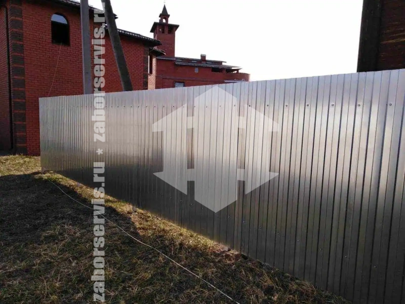 Оцинкованный забор из профнастила 80 метров