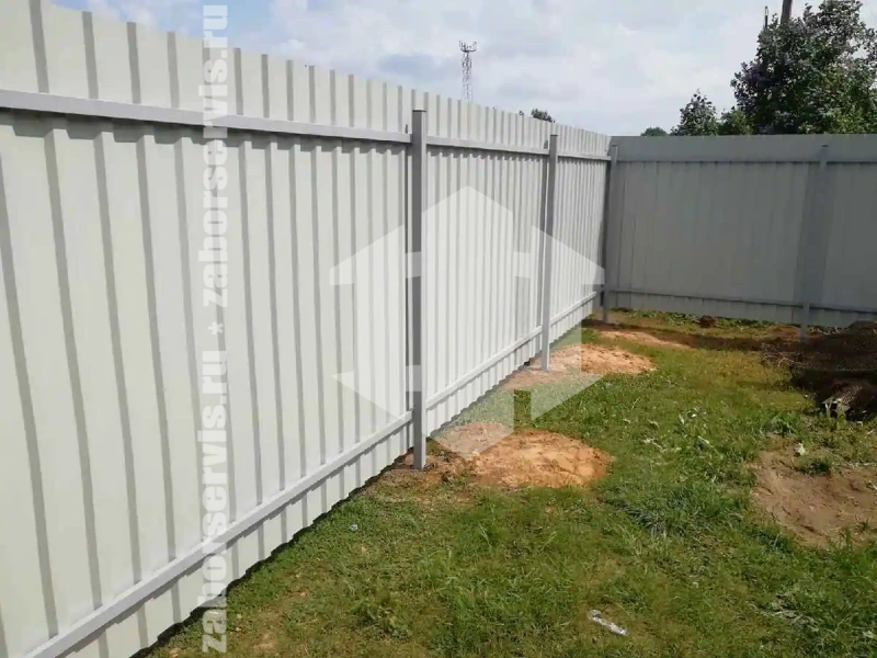 Забор из профнастила красный 85 метров