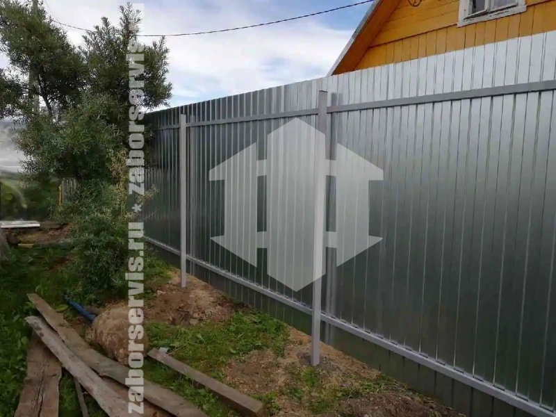 Забор из профнастила оцинкованный 57 метров