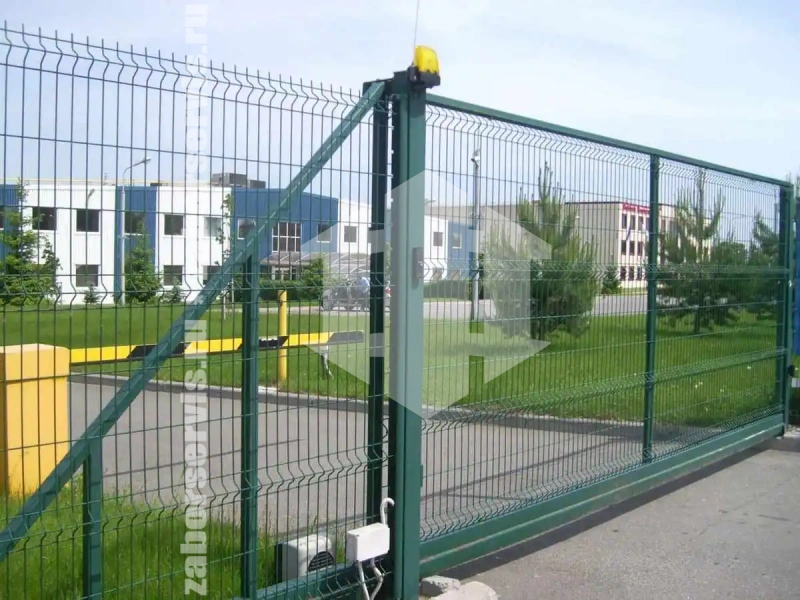 Сварной забор с откатными воротами 74 метров