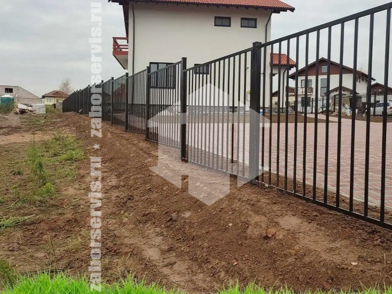 Сварной забор с откатными воротами 120 метров